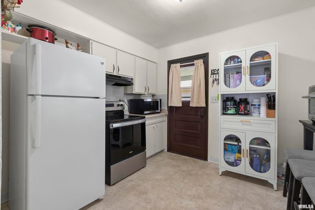 109 N 19TH Street, Pekin, IL 61554