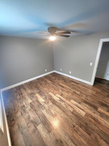 1414 Triple K Ave, Lawrenceburg, TN 38464