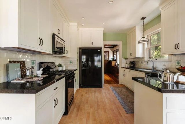 2066 Fletcher Avenue, South Pasadena, CA 91030