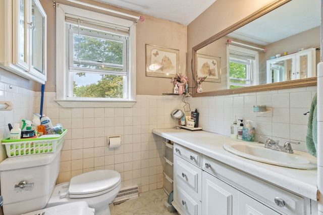 53 Cook St, Lynn, MA 01902