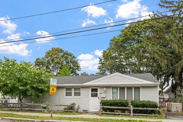 53 Cook St, Lynn, MA 01902