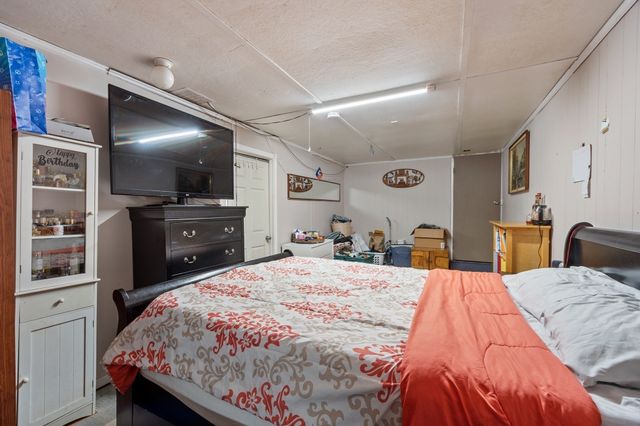 53 Cook St, Lynn, MA 01902