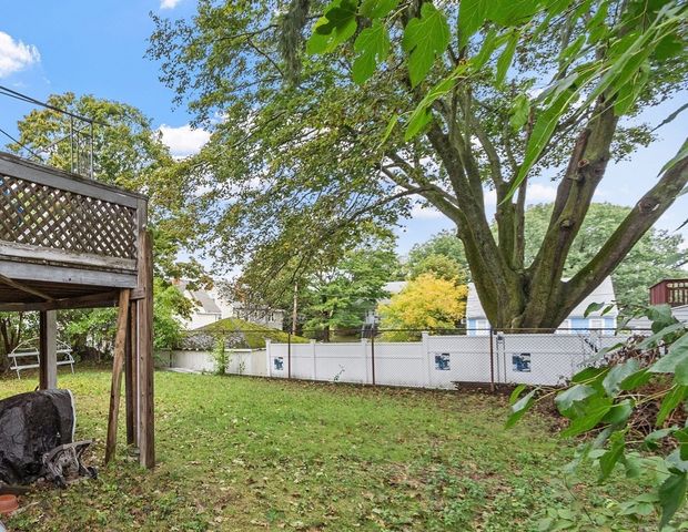 53 Cook St, Lynn, MA 01902