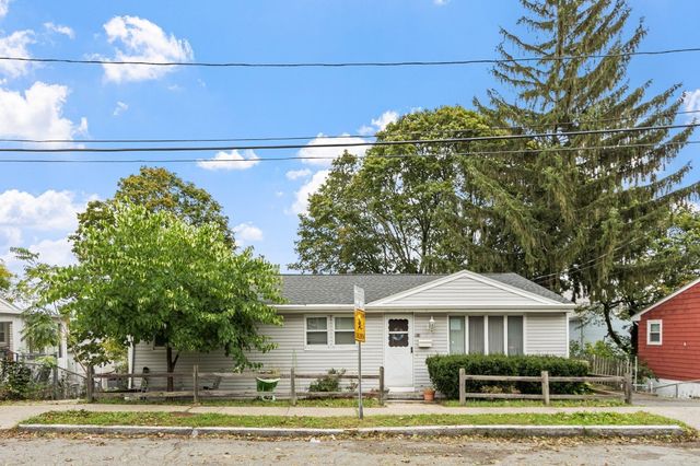 53 Cook St, Lynn, MA 01902