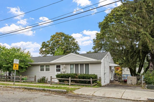 53 Cook St, Lynn, MA 01902
