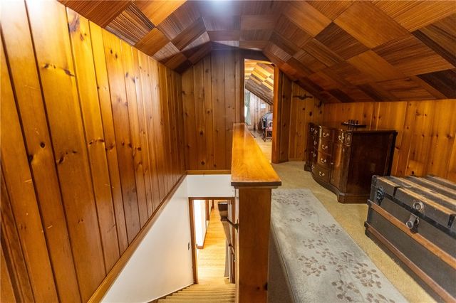 88 Colebourne Rd, Rochester, NY 14609