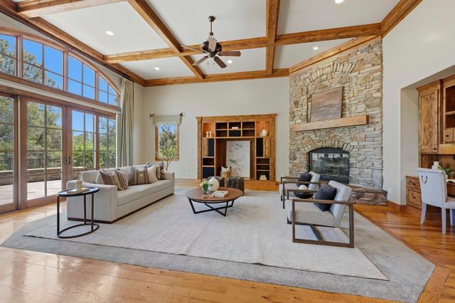 17340 Winchester Club Dr, Meadow Vista, CA 95722