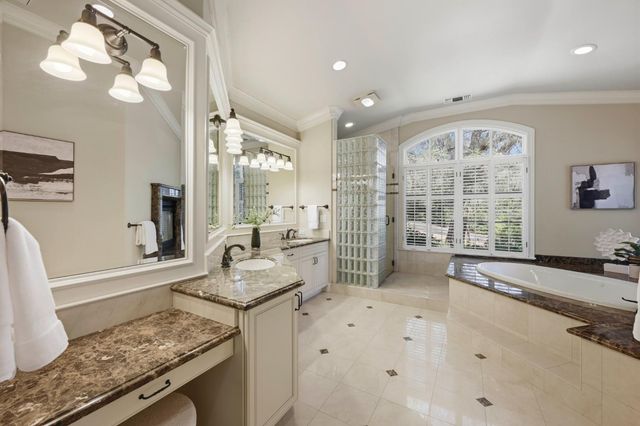 17340 Winchester Club Dr, Meadow Vista, CA 95722