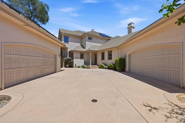 17340 Winchester Club Dr, Meadow Vista, CA 95722