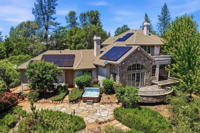 17340 Winchester Club Dr, Meadow Vista, CA 95722
