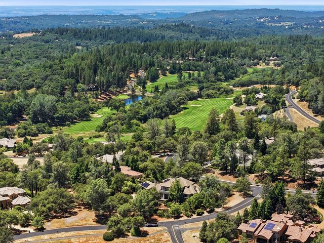 17340 Winchester Club Dr, Meadow Vista, CA 95722