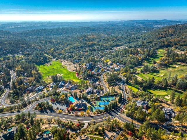 17340 Winchester Club Dr, Meadow Vista, CA 95722