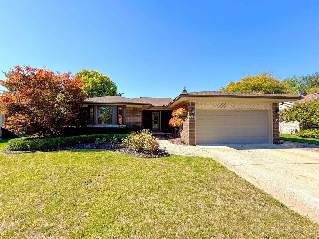 40779 Cascade Drive, Sterling Heights, MI 48313