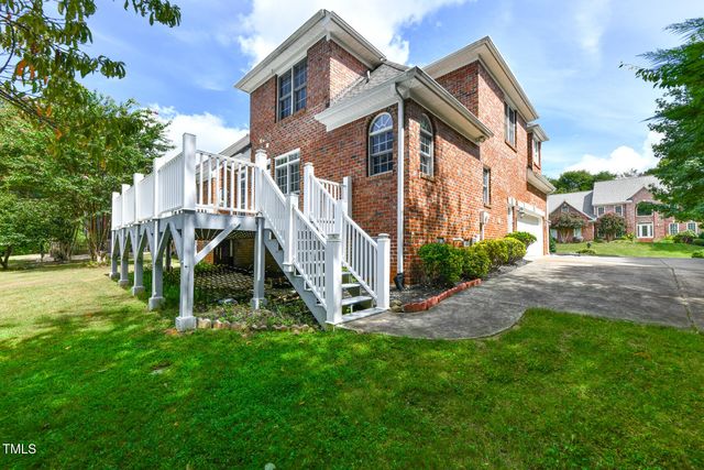 6710 Breeze Pointe Drive, Whitsett, NC 27377