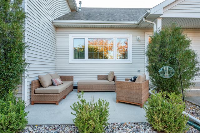 555 SE Laurel Street 2, Waukee, IA 50263