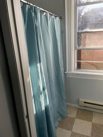 5220 Holmes St, Lawrenceville, PA 15201