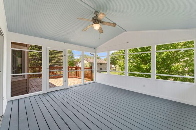 13955 Yosemite Court, Savage, MN 55378