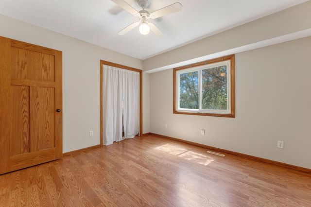 13955 Yosemite Court, Savage, MN 55378