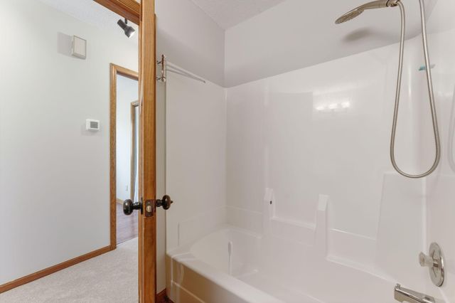 13955 Yosemite Court, Savage, MN 55378