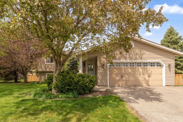 13955 Yosemite Court, Savage, MN 55378