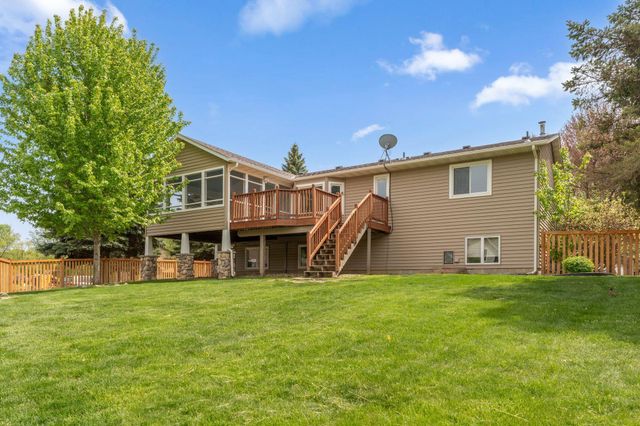 13955 Yosemite Court, Savage, MN 55378