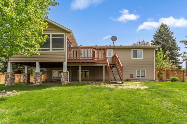 13955 Yosemite Court, Savage, MN 55378