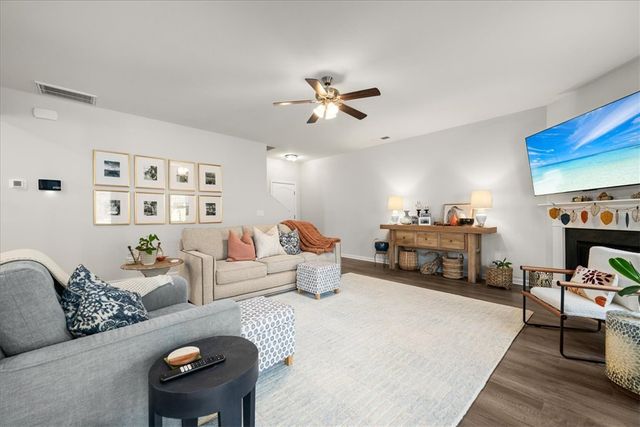 216 Carvel Trail, Seneca, SC 29678