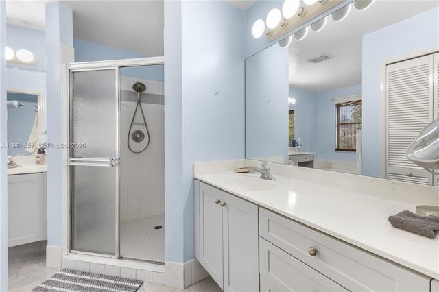 317 SW 191st Ter, Pembroke Pines, FL 33029