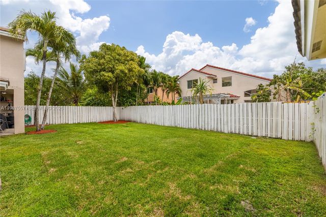 317 SW 191st Ter, Pembroke Pines, FL 33029
