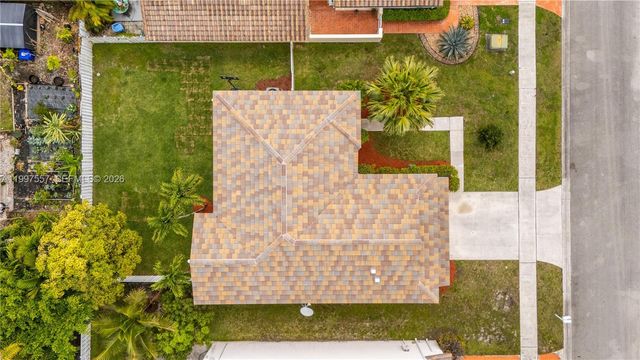 317 SW 191st Ter, Pembroke Pines, FL 33029