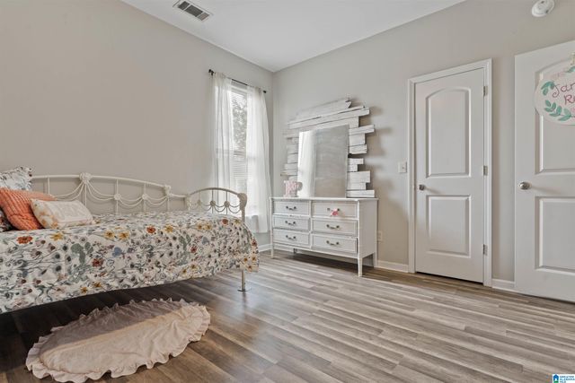 1009 PINE VALLEY DRIVE, Calera, AL 35040