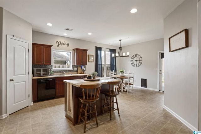 1009 PINE VALLEY DRIVE, Calera, AL 35040