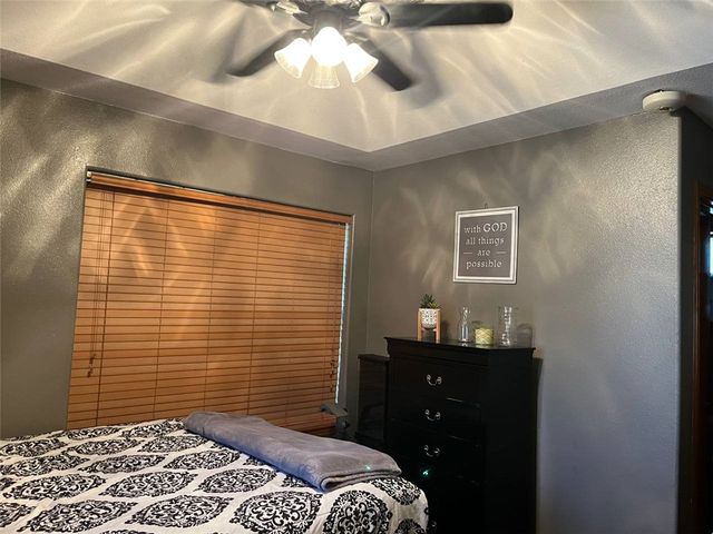 911 SW 11th St, Premont, TX 78375