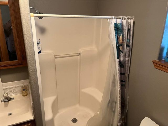 911 SW 11th St, Premont, TX 78375