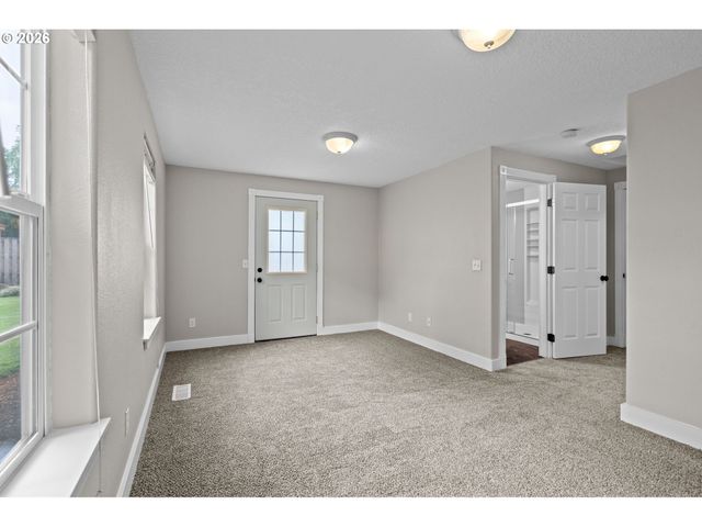 3220 N KNOLL Dr, Newberg, OR 97132