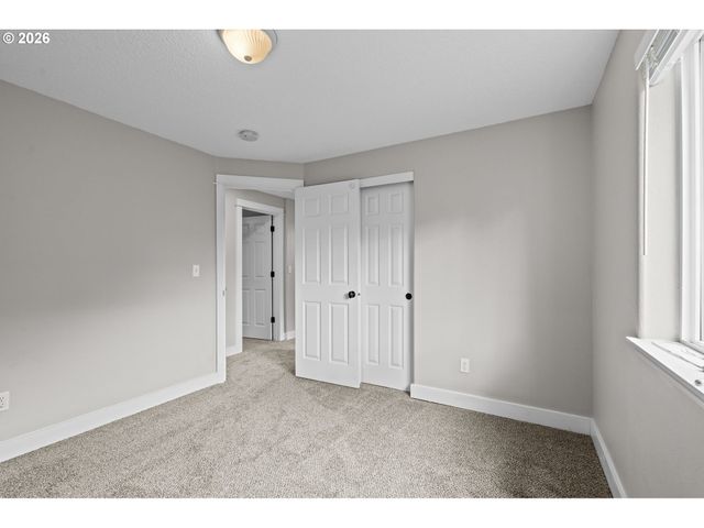 3220 N KNOLL Dr, Newberg, OR 97132