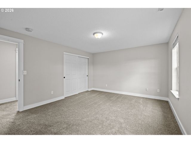 3220 N KNOLL Dr, Newberg, OR 97132