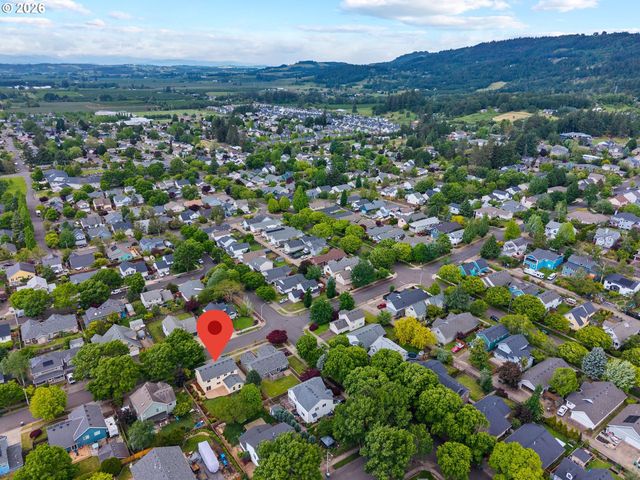 3220 N KNOLL Dr, Newberg, OR 97132