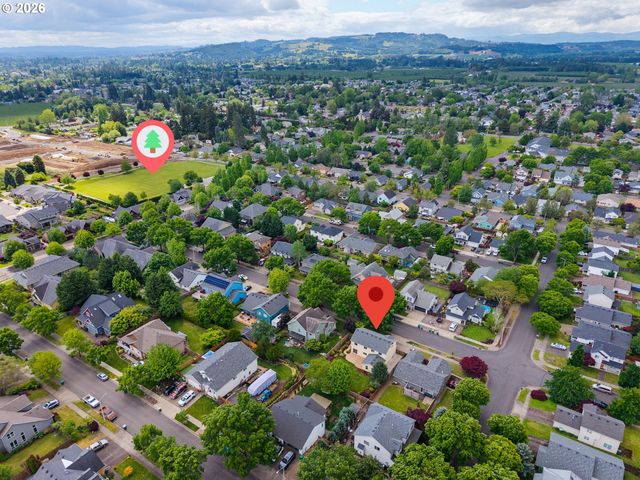 3220 N KNOLL Dr, Newberg, OR 97132