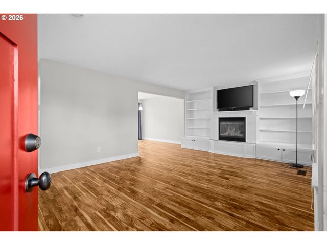 3220 N KNOLL Dr, Newberg, OR 97132