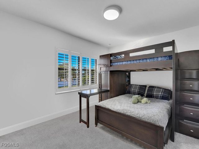 1027 SE 46th LN 2A, Cape Coral, FL 33904