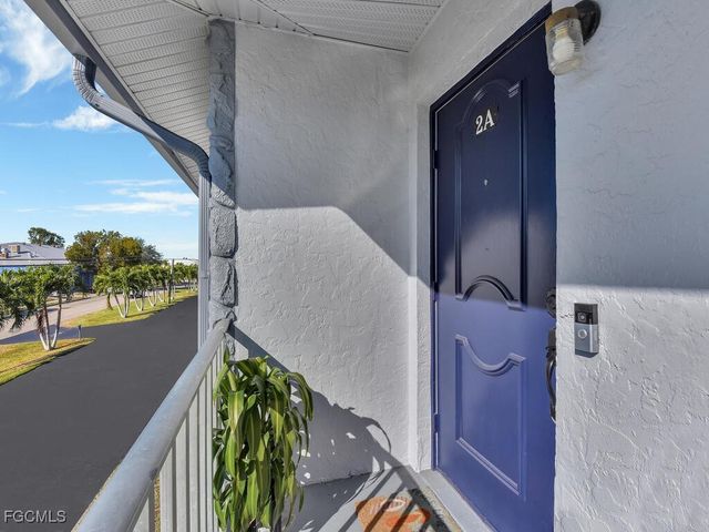 1027 SE 46th LN 2A, Cape Coral, FL 33904