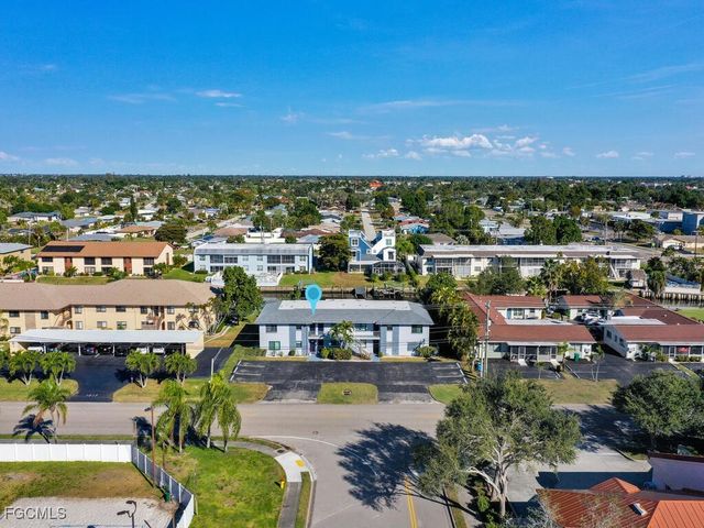 1027 SE 46th LN 2A, Cape Coral, FL 33904
