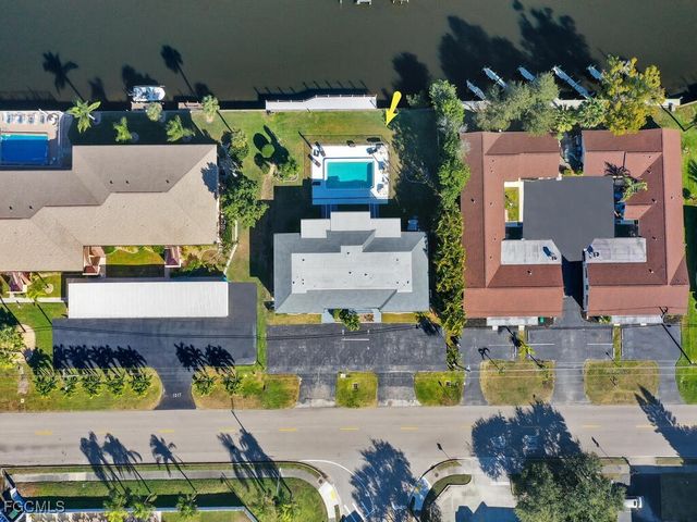 1027 SE 46th LN 2A, Cape Coral, FL 33904