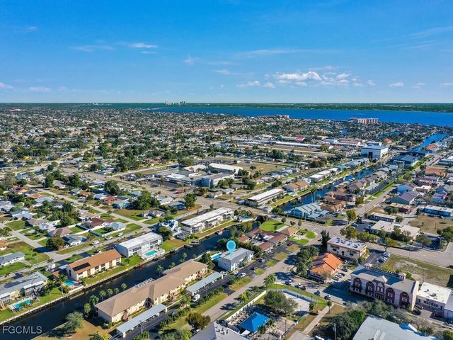 1027 SE 46th LN 2A, Cape Coral, FL 33904