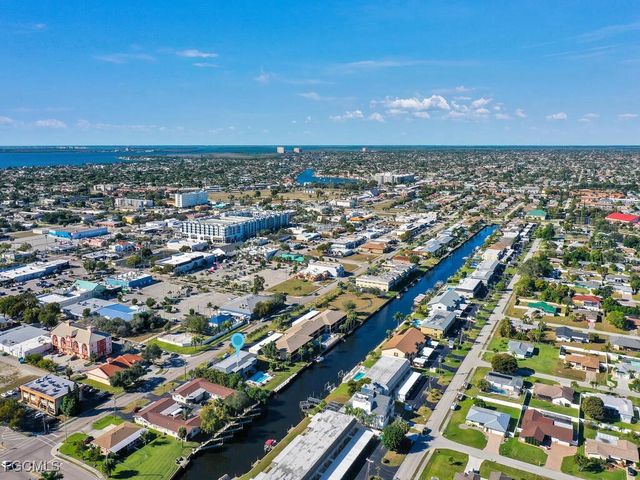 1027 SE 46th LN 2A, Cape Coral, FL 33904