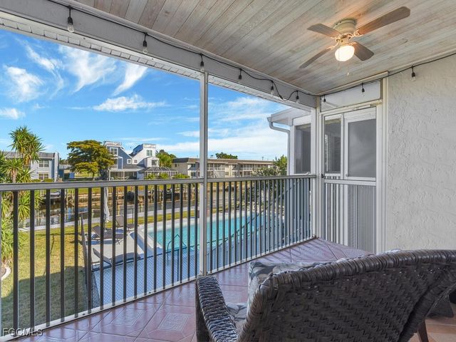 1027 SE 46th LN 2A, Cape Coral, FL 33904