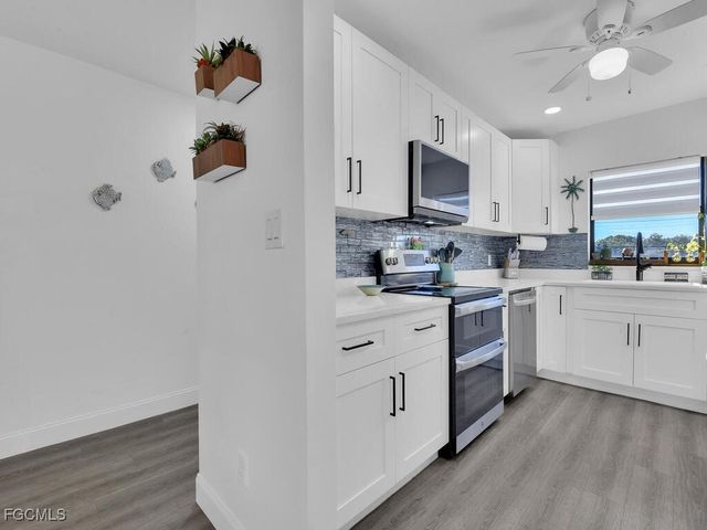 1027 SE 46th LN 2A, Cape Coral, FL 33904