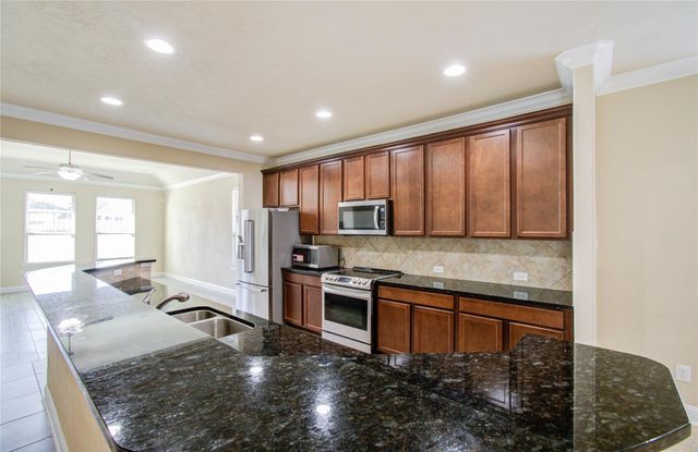 8507 Dolan Heights Court, Cypress, TX 77433