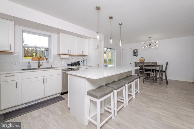 4638 THELMA AVE, Mays Landing, NJ 08330